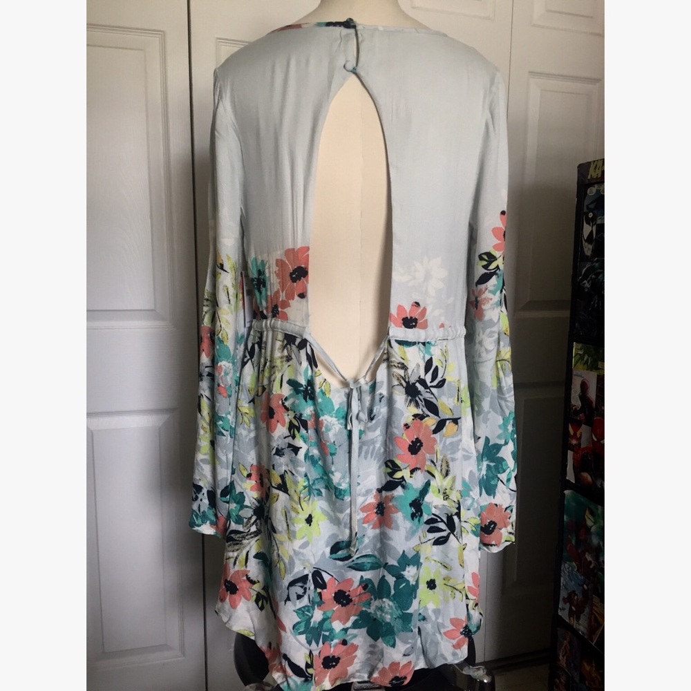 🌺NWT🌺O’Neill Light Blue Floral Dress Size Large